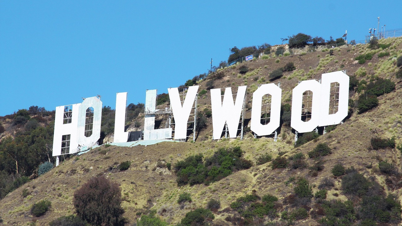 Hollywood sign on a hillside under clear blue sky, representing the U.S. movie industry amid new foreign film tariffs announced by Donald Trump